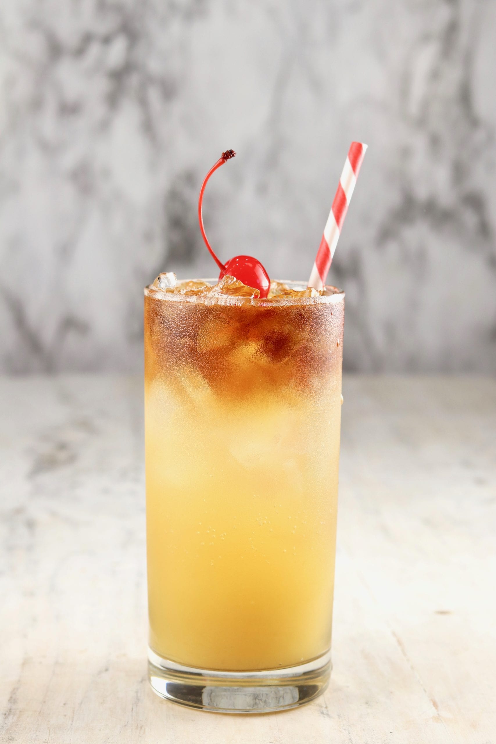 PINEAPPLE RUM PUNCH